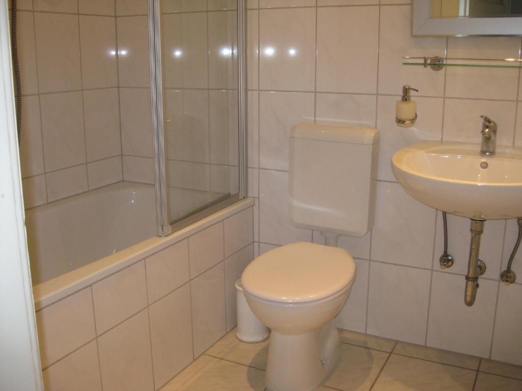 Pension Ludwigshof Garmisch-Partenkirchen Zimmer foto