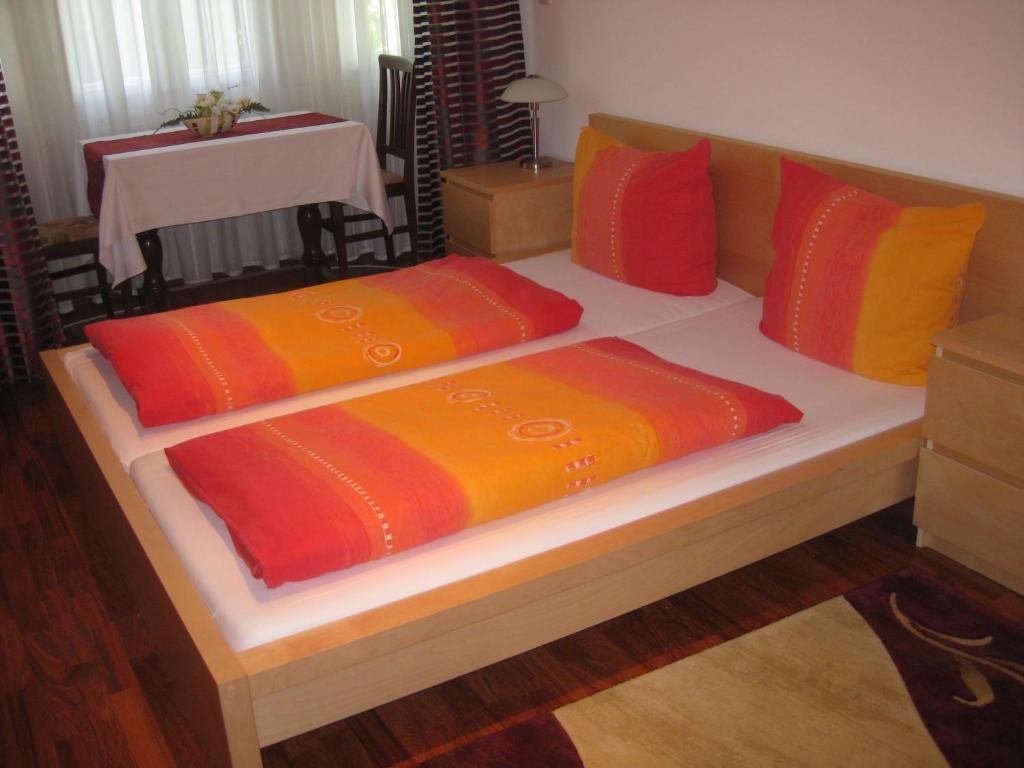 Pension Ludwigshof Garmisch-Partenkirchen Zimmer foto