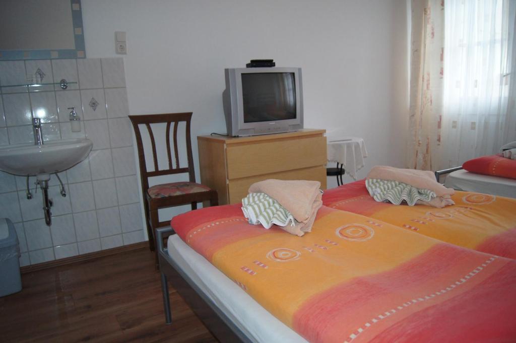 Pension Ludwigshof Garmisch-Partenkirchen Zimmer foto